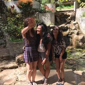 Meet your Posher, Hayley